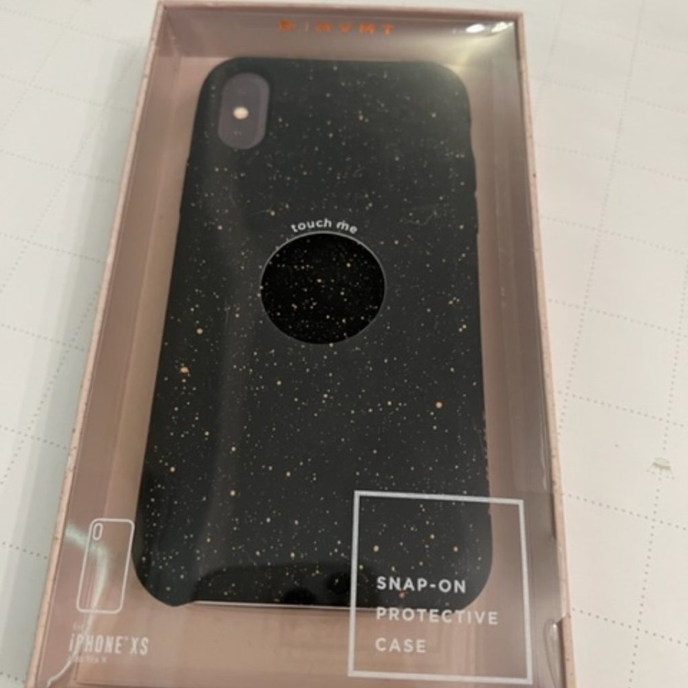 New in box MVMT snap on protective phone case for Apple iphone XS